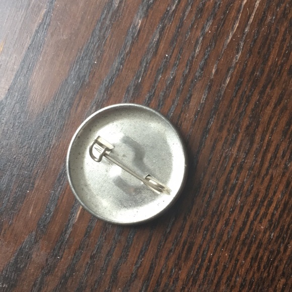 Anti Death Penalty NYCLU pin budge - Picture 2 of 3